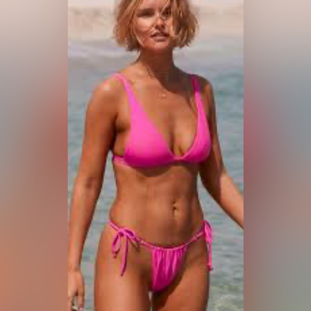 NWT Aerie FULL SET Shine Rib Plunge Top + Cheekiest Strappy Bottom Miami Pink - Picture 3 of 7